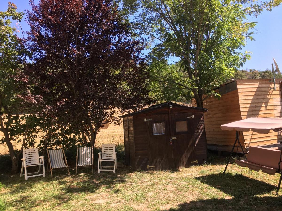 Mobile Home Avec Parking Chorges Exterior foto