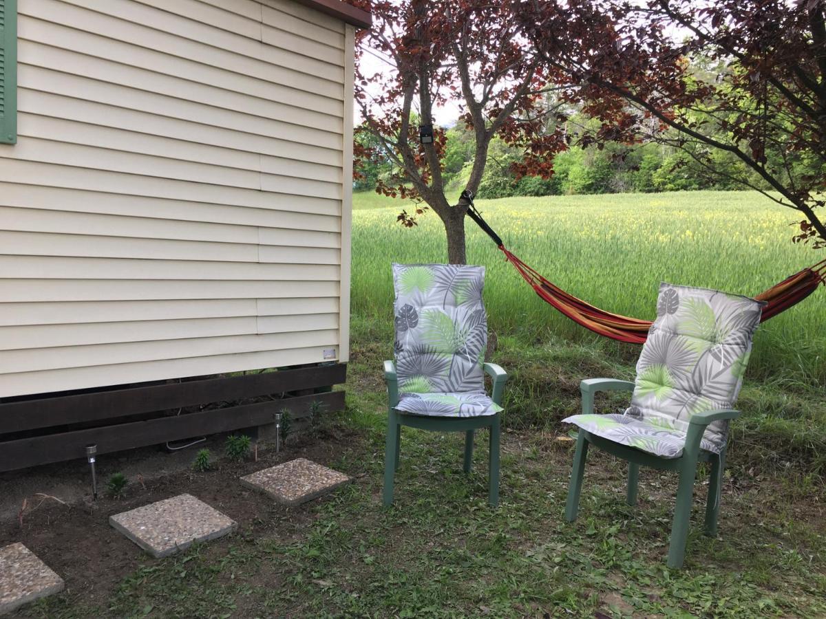 Mobile Home Avec Parking Chorges Exterior foto